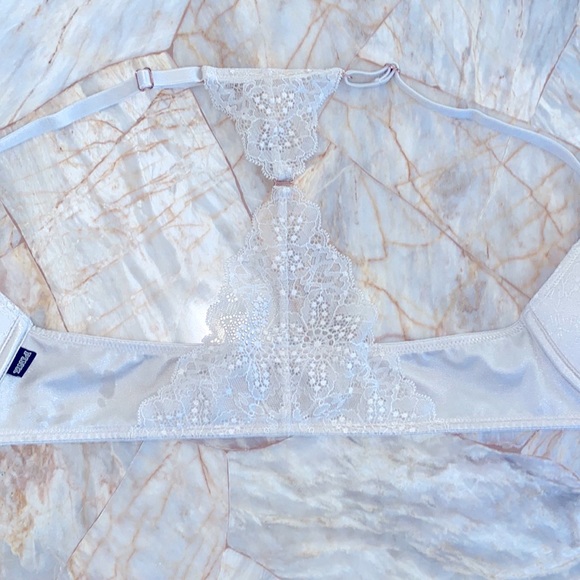 VS PINK  Very Sexy Strappy Back  Push-Up Lace Bra 32C - Picture 8 of 10